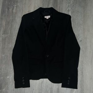 Is in Pristine condition.Only used once since payed. Very good quality material.